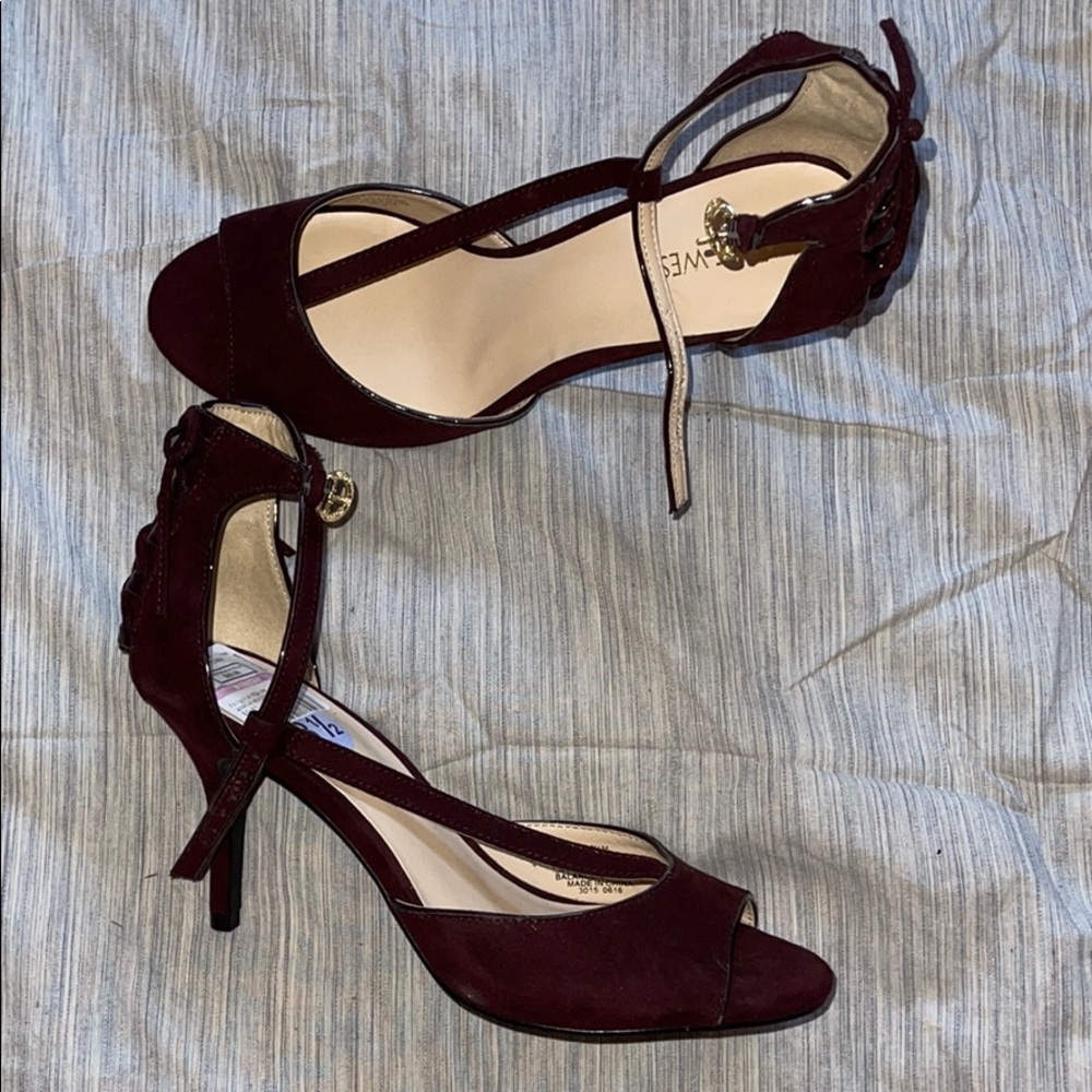 ✨Burgundy Heels with Bow by Nine West✨